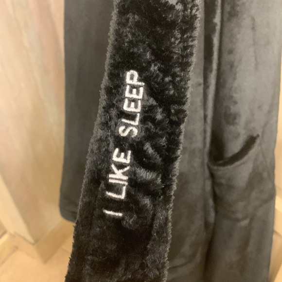 NWOT Shein women’s hooded plush robe nightgown sleepwear, size XL. - Picture 3 of 4